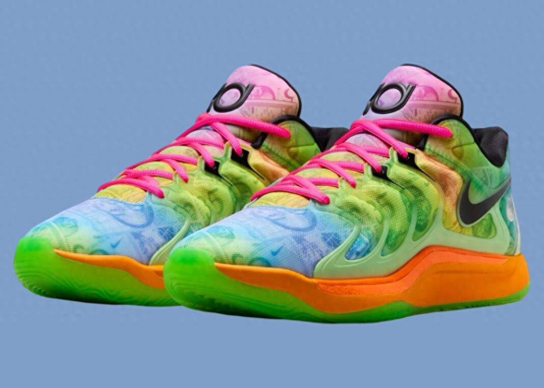 星”配色释出以醒目的渐变鞋面脱颖而出球友会平台Nike KD 17“全明