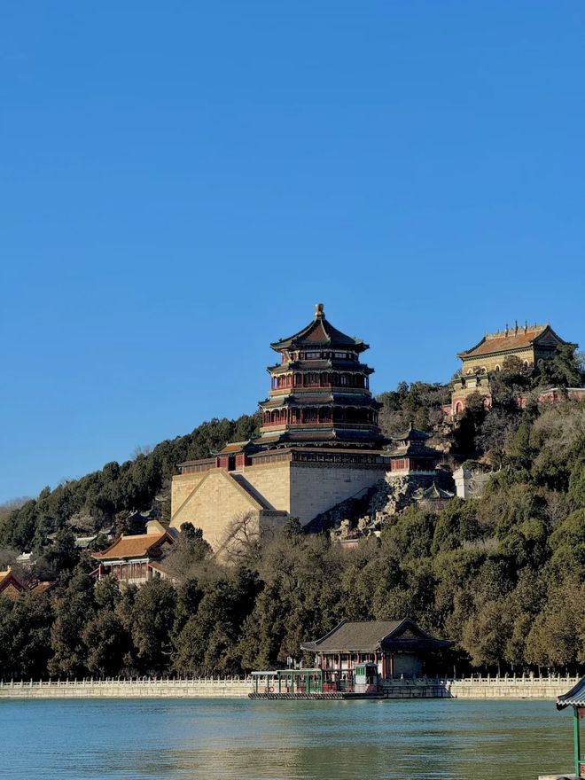 假上海到北京5日游跟团攻略？景点推荐球友会体育北京旅游纯玩5天攻略 寒(图2)